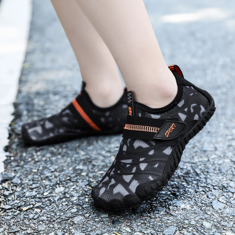 Baskets Aquatiques Pieds Nus Antiderapantes pour enfants noir3